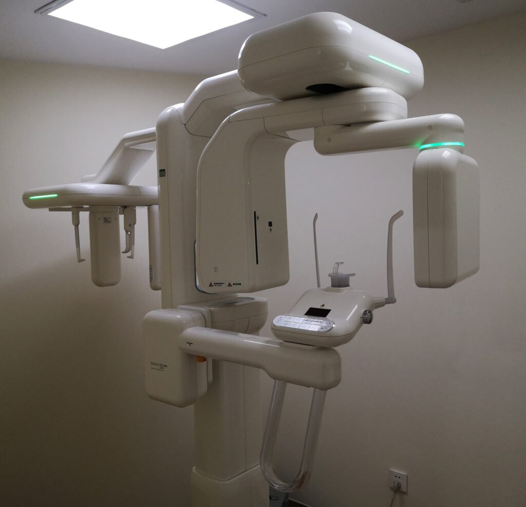 Equipo de tomografía computarizada de haz cónico para diagnóstico dental 3D